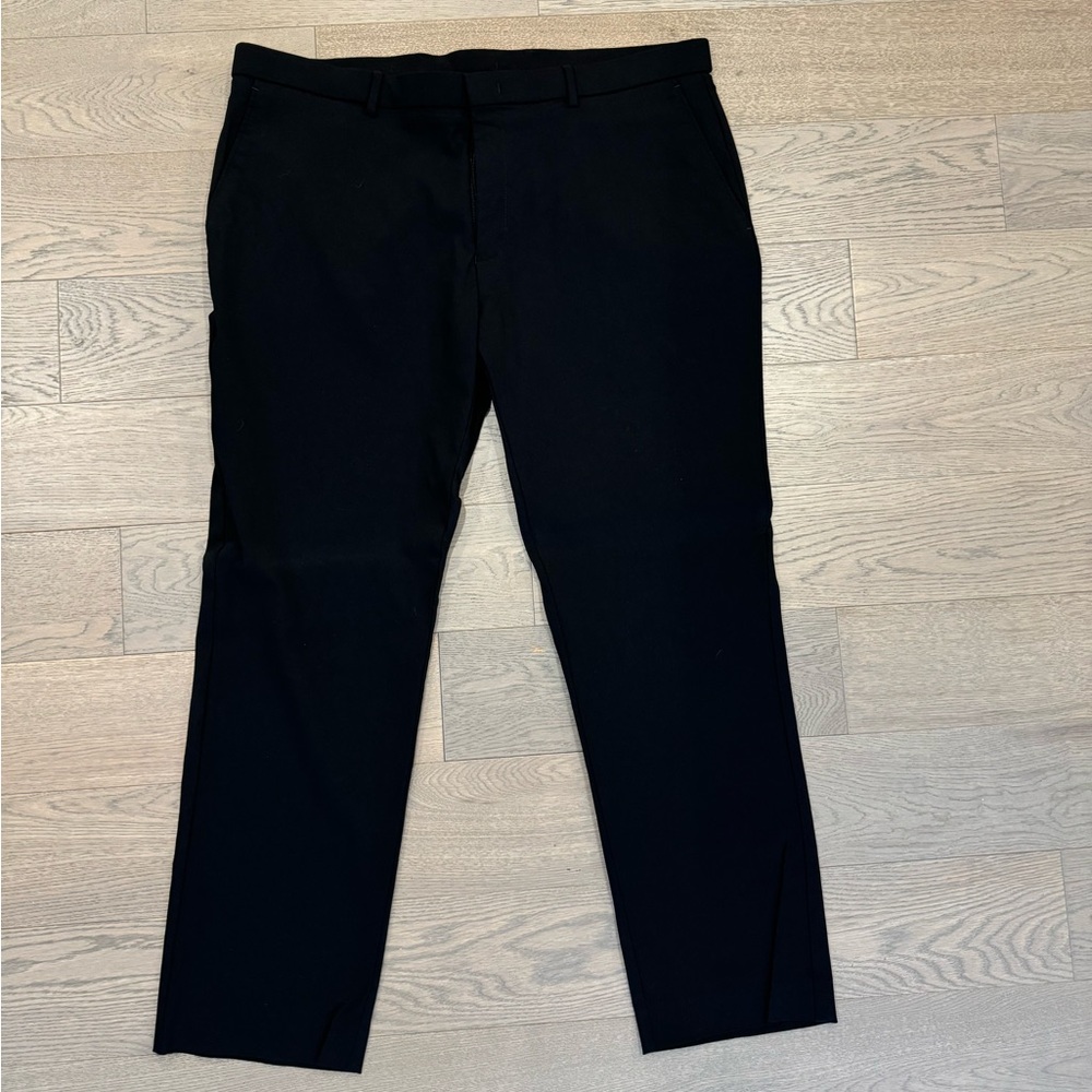 TOMMY HILFIGER Men's Modern-Fit TH Flex Stretch Solid Performance Pants